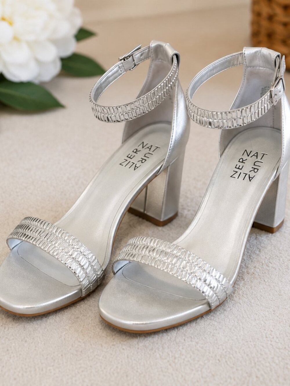 Naturalizer Silver Metallic Block Heel Sandals – Size 9.5